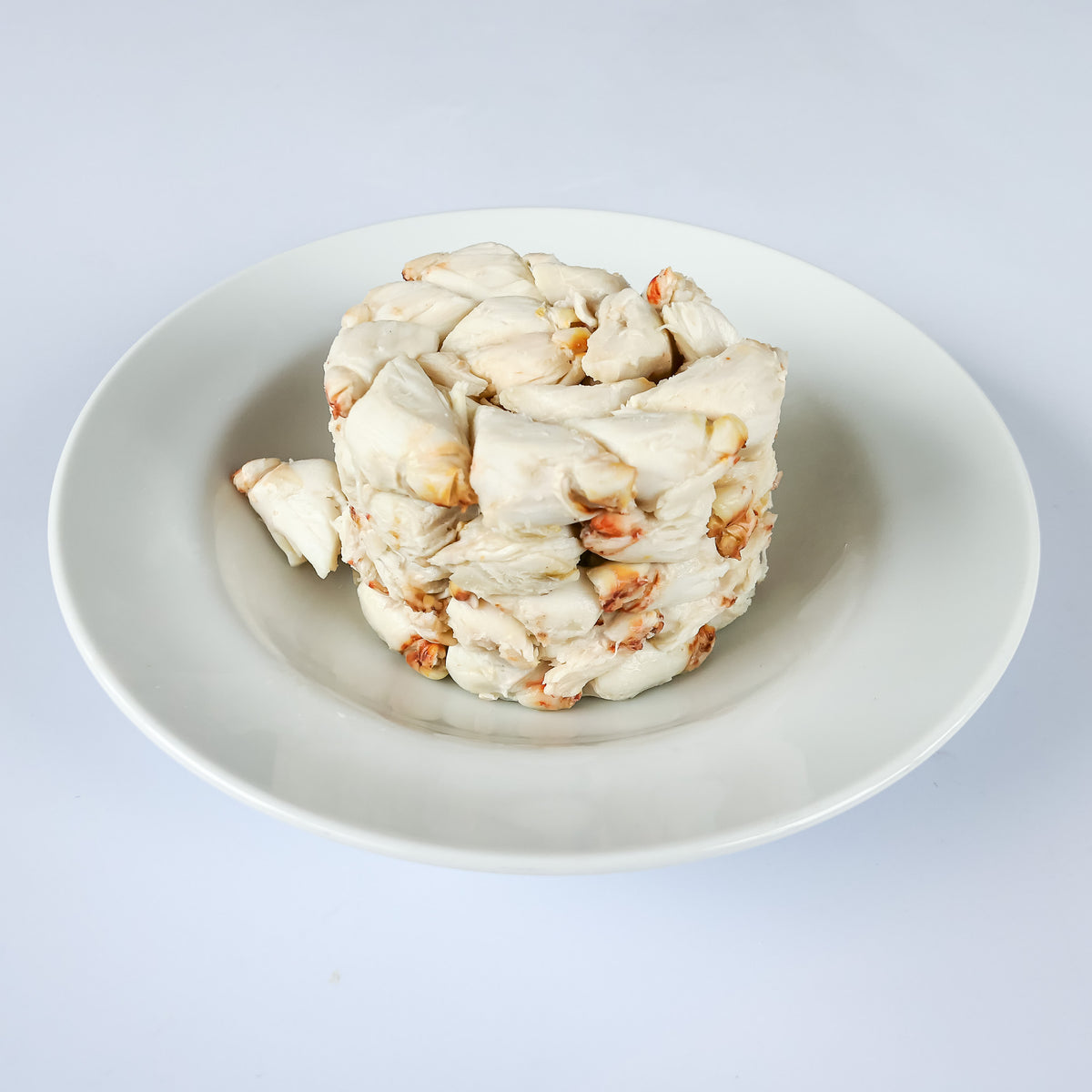 jumbo crab meat lumps in a white bowl